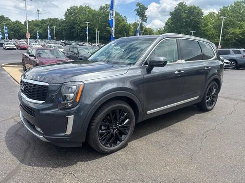 Used 2022 Kia Telluride SX w/ SX Prestige Package AWD/4WD image 3
