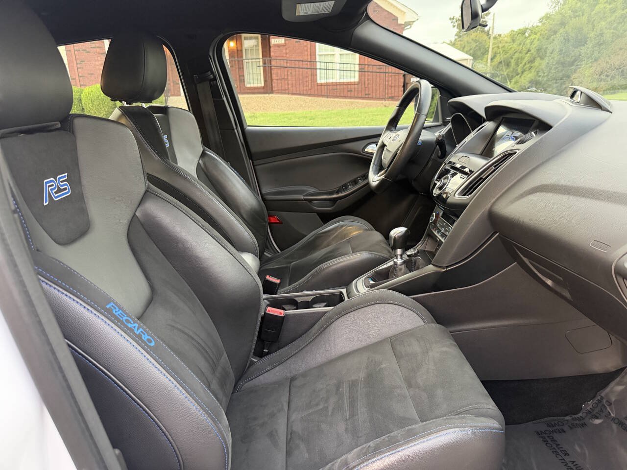 Used 2017 Ford Focus RS AWD/4WD image 28