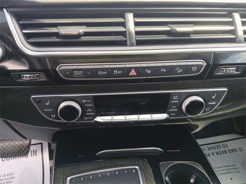 Used 2019 Audi Q7 3.0T Premium Plus w/ Premium Plus Package image 22