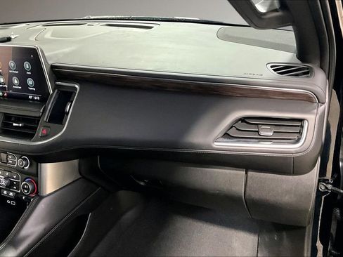 Used 2021 Chevrolet Suburban Z71 image 28
