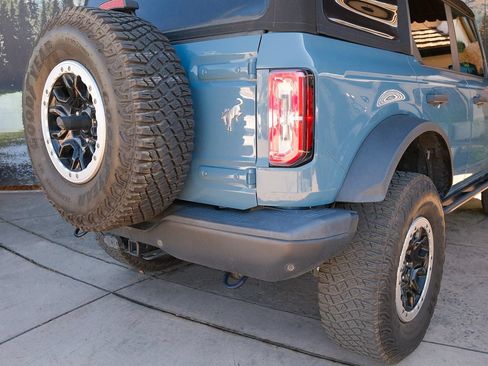 Used 2021 Ford Bronco Badlands w/ Sasquatch Package AWD/4WD image 37