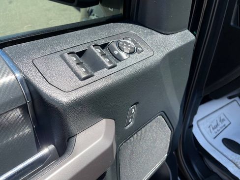 Used 2019 Ford F150 XLT w/ Equipment Group 302A Luxury AWD/4WD image 13