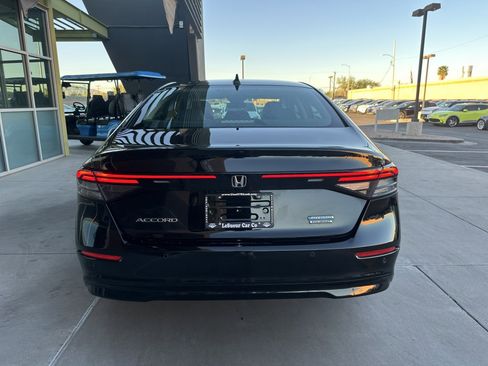 Used 2024 Honda Accord Touring image 10
