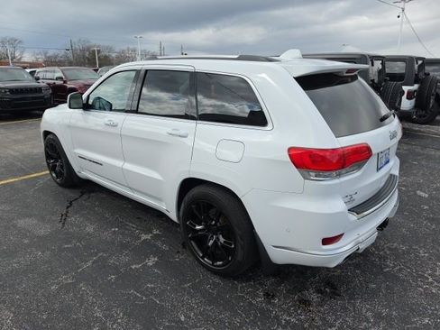 Used 2017 Jeep Grand Cherokee Summit image 3