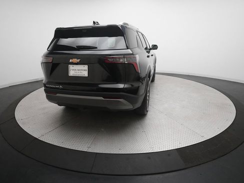 Used 2025 Chevrolet Equinox LT w/ Convenience Package II image 13