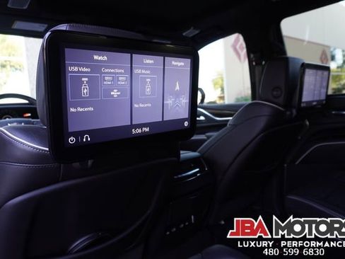 Used 2021 Cadillac Escalade Sport Platinum w/ LPO, ONYX Package image 24