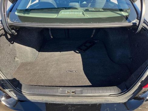 Used 2018 Nissan Altima 2.5 SV FWD image 6