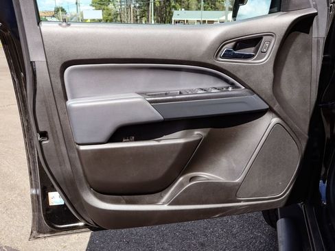 Used 2018 Chevrolet Colorado Z71 image 34