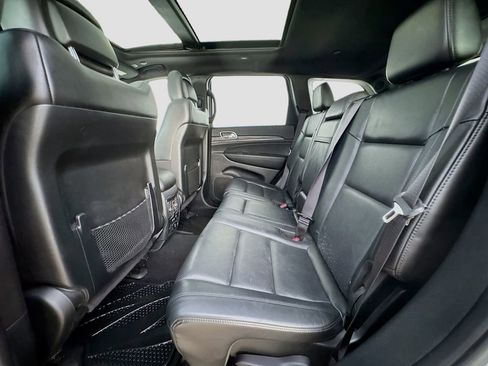 Used 2020 Jeep Grand Cherokee Limited w/ Luxury Group II AWD/4WD image 30