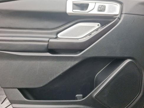 Used 2020 Ford Explorer ST w/ Premium Technology Package image 16