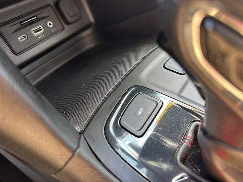 Used 2022 Chevrolet Equinox RS w/ RS Leather Package image 44