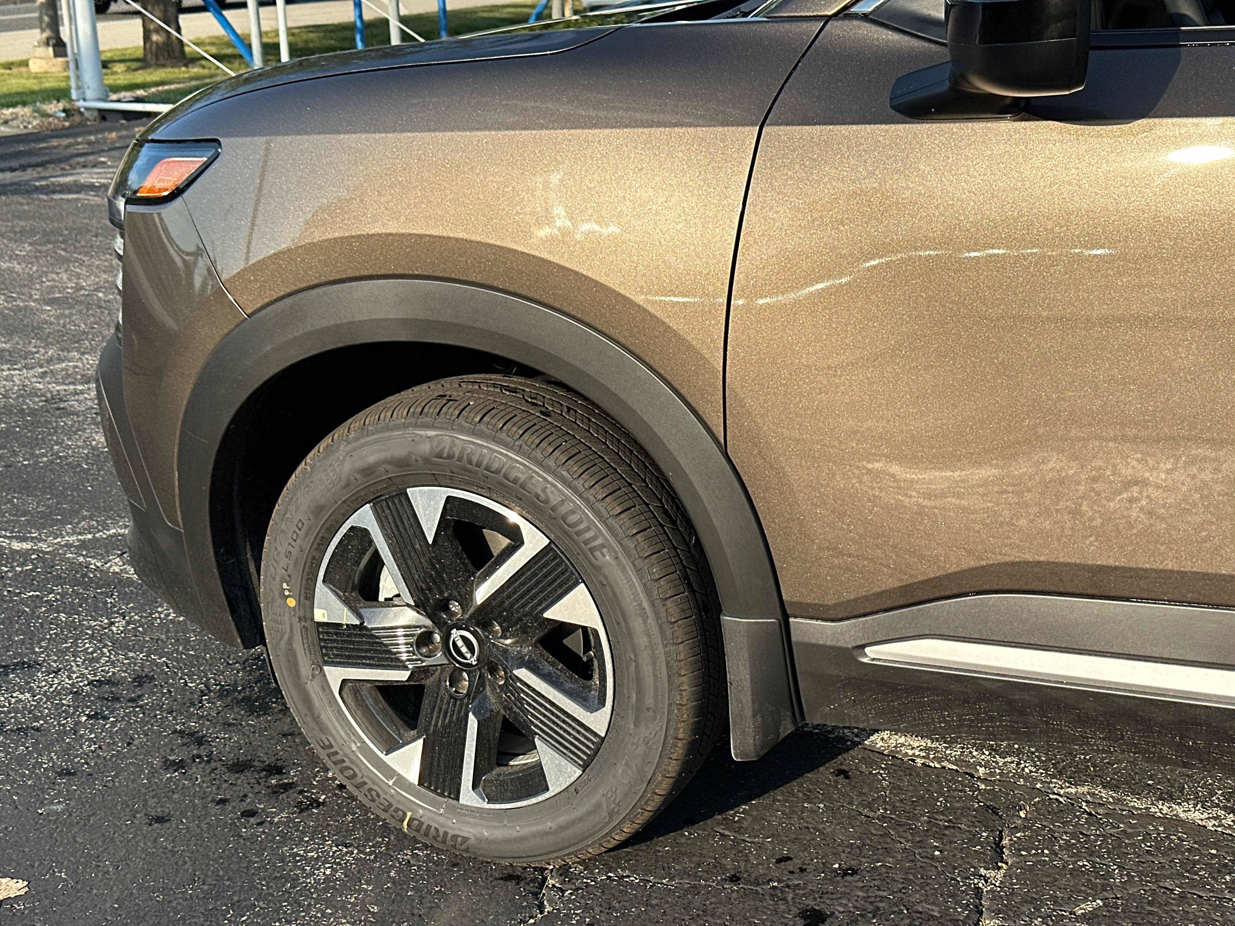 New 2027 Nissan Kicks SV AWD/4WD image 7