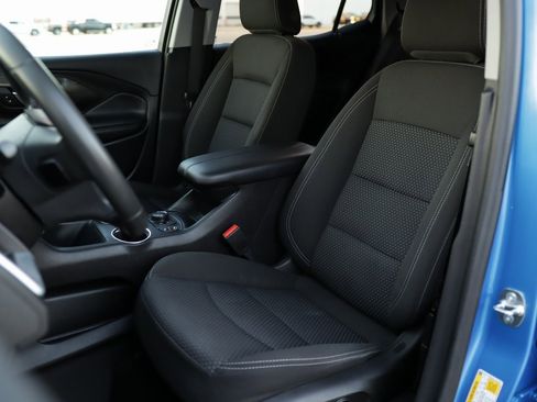 Used 2024 GMC Terrain SLE w/ Driver Convenience Package image 20