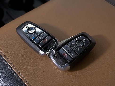 Used 2024 Ford F250 Lariat w/ Lariat Ultimate Package image 27