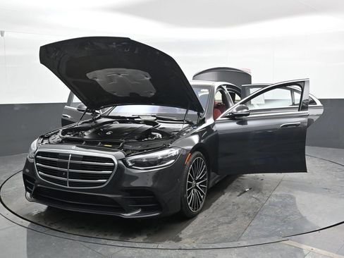 Used 2022 Mercedes-Benz S 580 4MATIC Sedan image 45