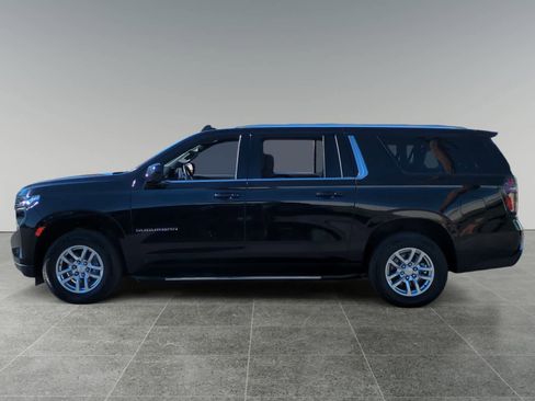 Used 2024 Chevrolet Suburban LS image 2