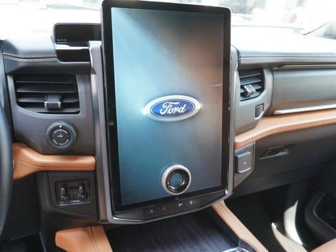 Used 2023 Ford Expedition Max Platinum RWD image 16