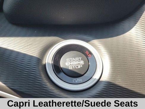 New 2025 Jeep Grand Cherokee L Altitude image 12