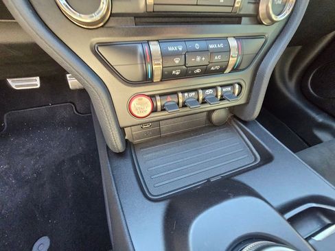 Used 2020 Ford Mustang Shelby GT500 w/ Technology Package image 15