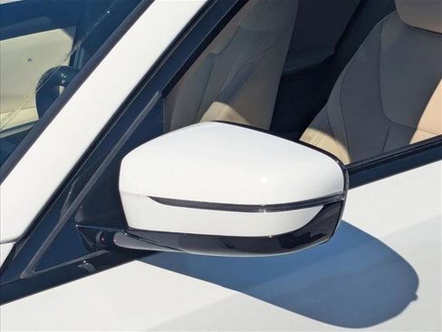 Used 2023 BMW 330i Sedan w/ Driving Assistance Package image 15