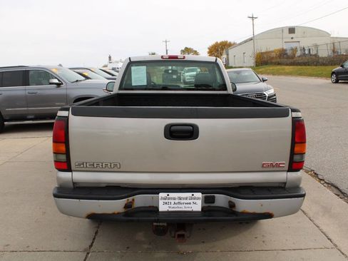 Used 2004 GMC Sierra 1500 W/T w/ Light Duty Power Package image 2