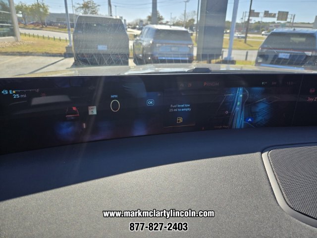New 2027 Lincoln Navigator Reserve w/ Jet Appearance Package AWD/4WD image 23