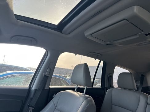 Used 2020 Honda Pilot Touring image 5