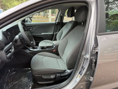 Used 2025 Kia K4 FWD image 34