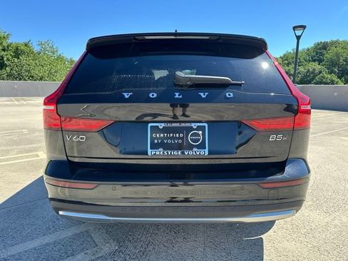 Certified 2025 Volvo V60 B5 Cross Country Plus AWD/4WD image 6