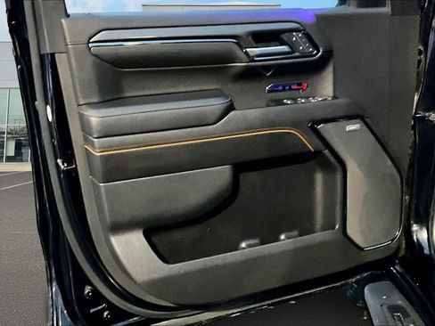 Used 2022 GMC Sierra 1500 AT4 w/ AT4 Premium Package image 38