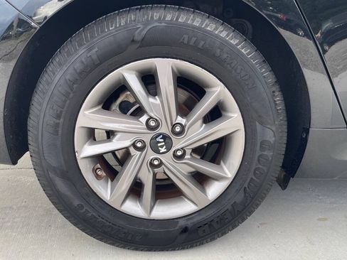 Used 2020 Kia Optima LX FWD image 9