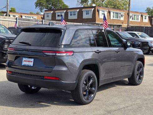 New 2025 Jeep Grand Cherokee Limited w/ Luxury Tech Group II image 10