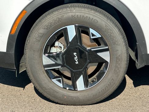 Certified 2026 Kia Sportage LX AWD/4WD image 24