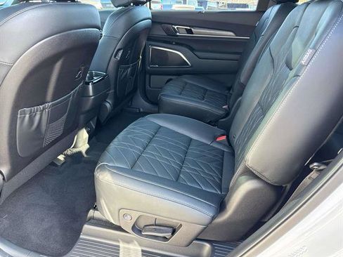 Used 2025 Kia Telluride SX X-Line AWD/4WD image 9