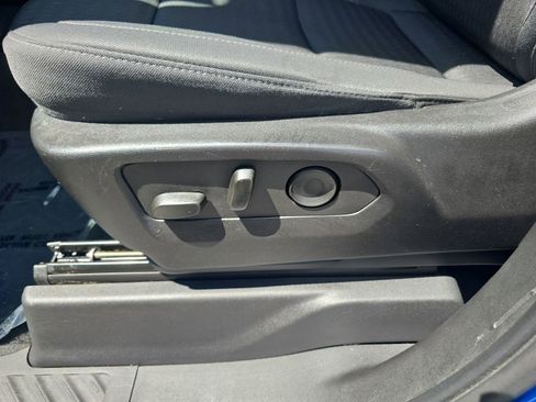 Used 2022 Chevrolet Silverado 1500 Custom RWD image 29