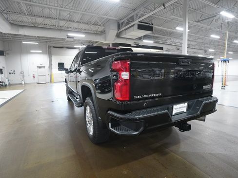 Certified 2022 Chevrolet Silverado 2500 High Country w/ Z71 Off-Road Package image 33