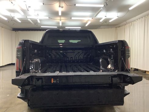 New 2026 GMC Sierra EV Elevation image 13