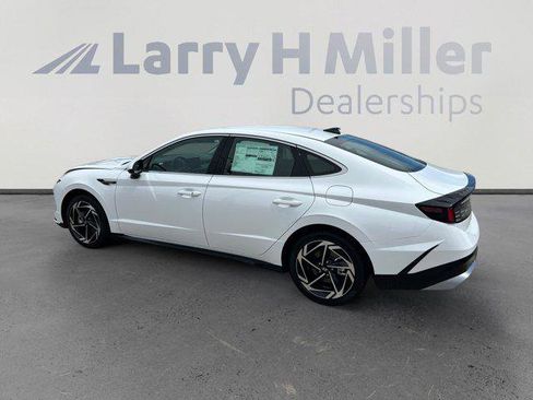 New 2026 Hyundai Sonata SEL FWD image 3