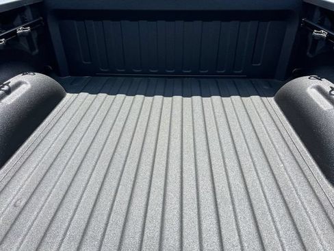 New 2026 RAM 1500 Laramie AWD/4WD image 7