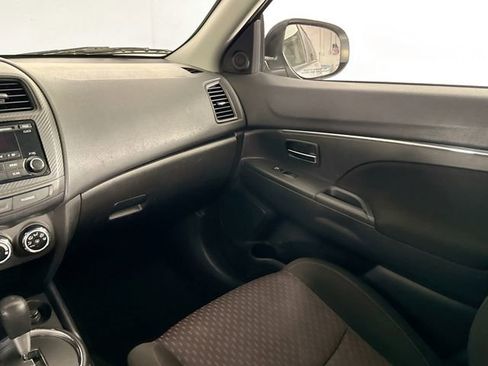 Used 2017 Mitsubishi Outlander Sport ES image 30