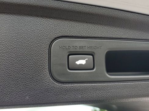 Certified 2024 Acura MDX FWD w/ Technology Package image 10
