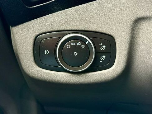 Used 2020 Ford Transit Connect XLT image 21