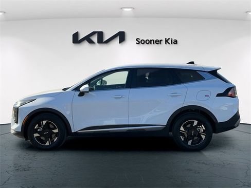 Certified 2026 Kia Sportage LX image 3