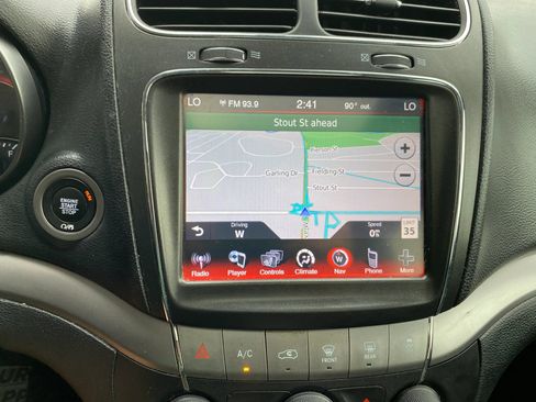 Used 2018 Dodge Journey Crossroad w/ Nav & Sun Group AWD/4WD image 21