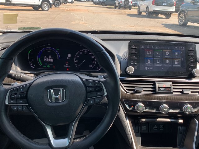 Used 2022 Honda Accord Touring image 14