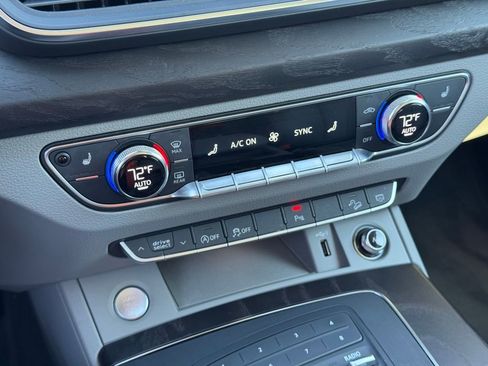 Used 2020 Audi Q5 2.0T Premium w/ Convenience Package image 35