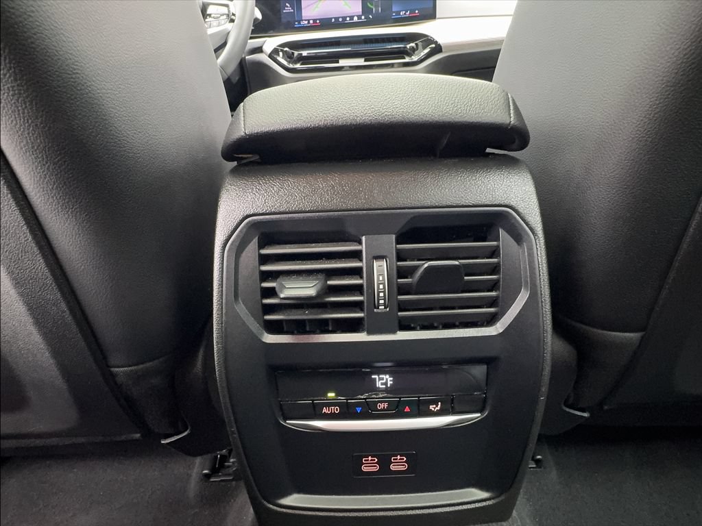 Used 2025 BMW 330i Sedan RWD image 41