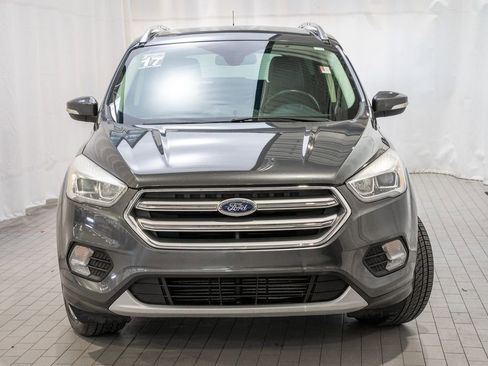 Used 2017 Ford Escape Titanium image 2
