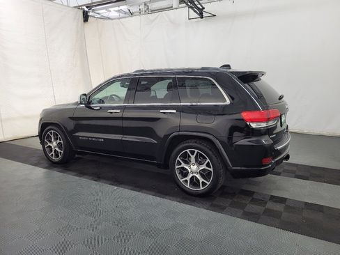 Used 2019 Jeep Grand Cherokee Overland AWD/4WD image 3