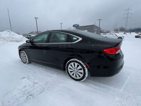 Used 2015 Chrysler 200 LX image 7